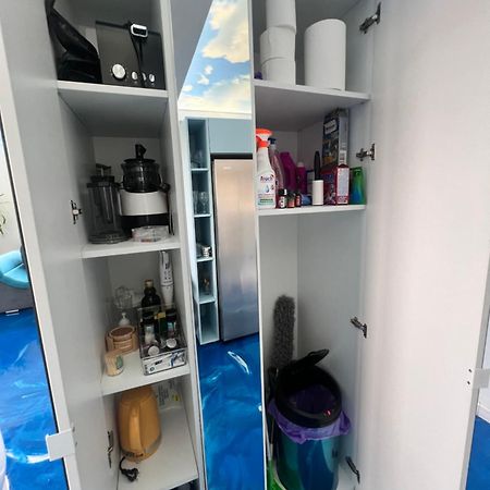 Delux Apartment Craiova Bagian luar foto