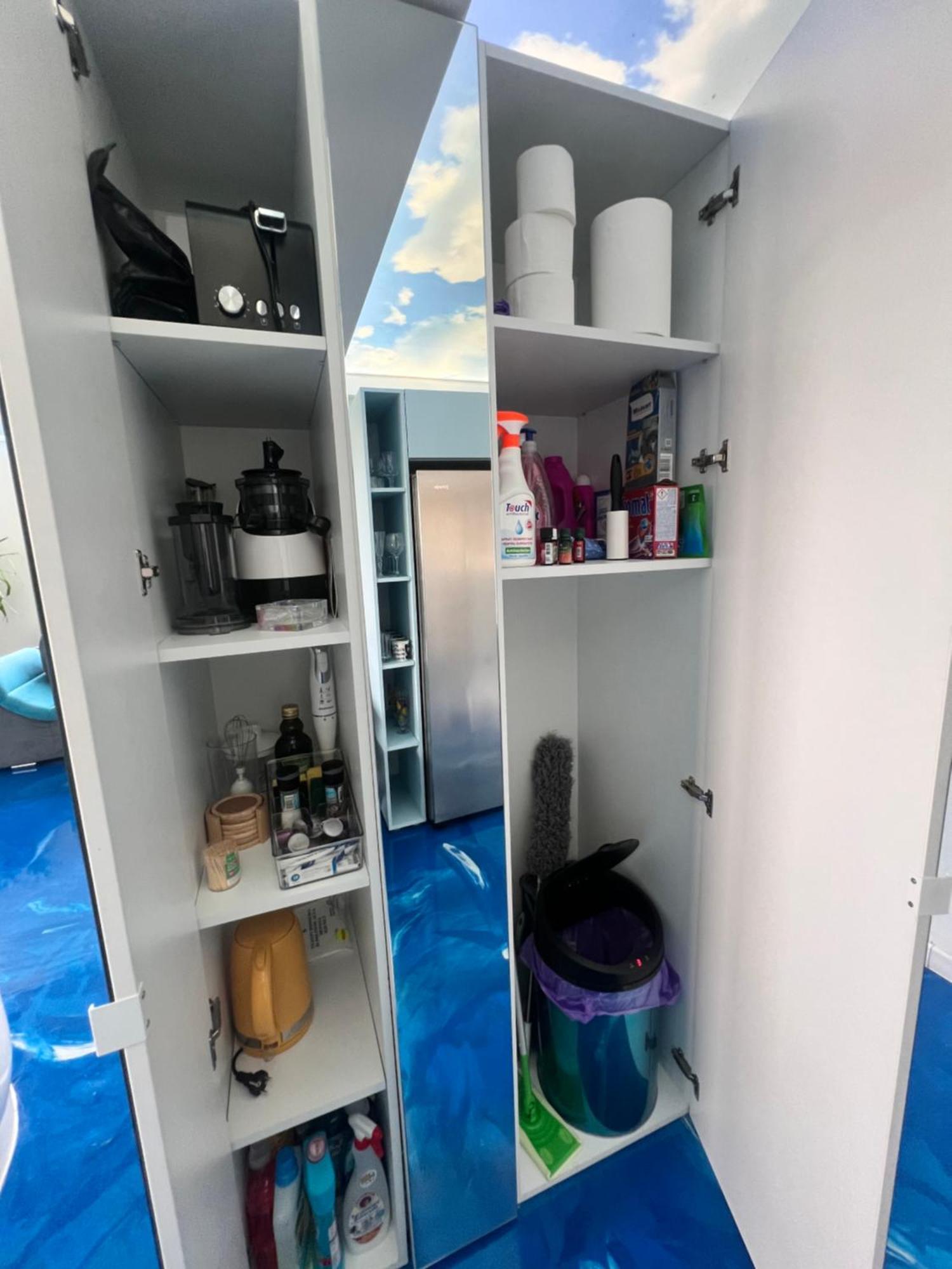 Delux Apartment Craiova Bagian luar foto