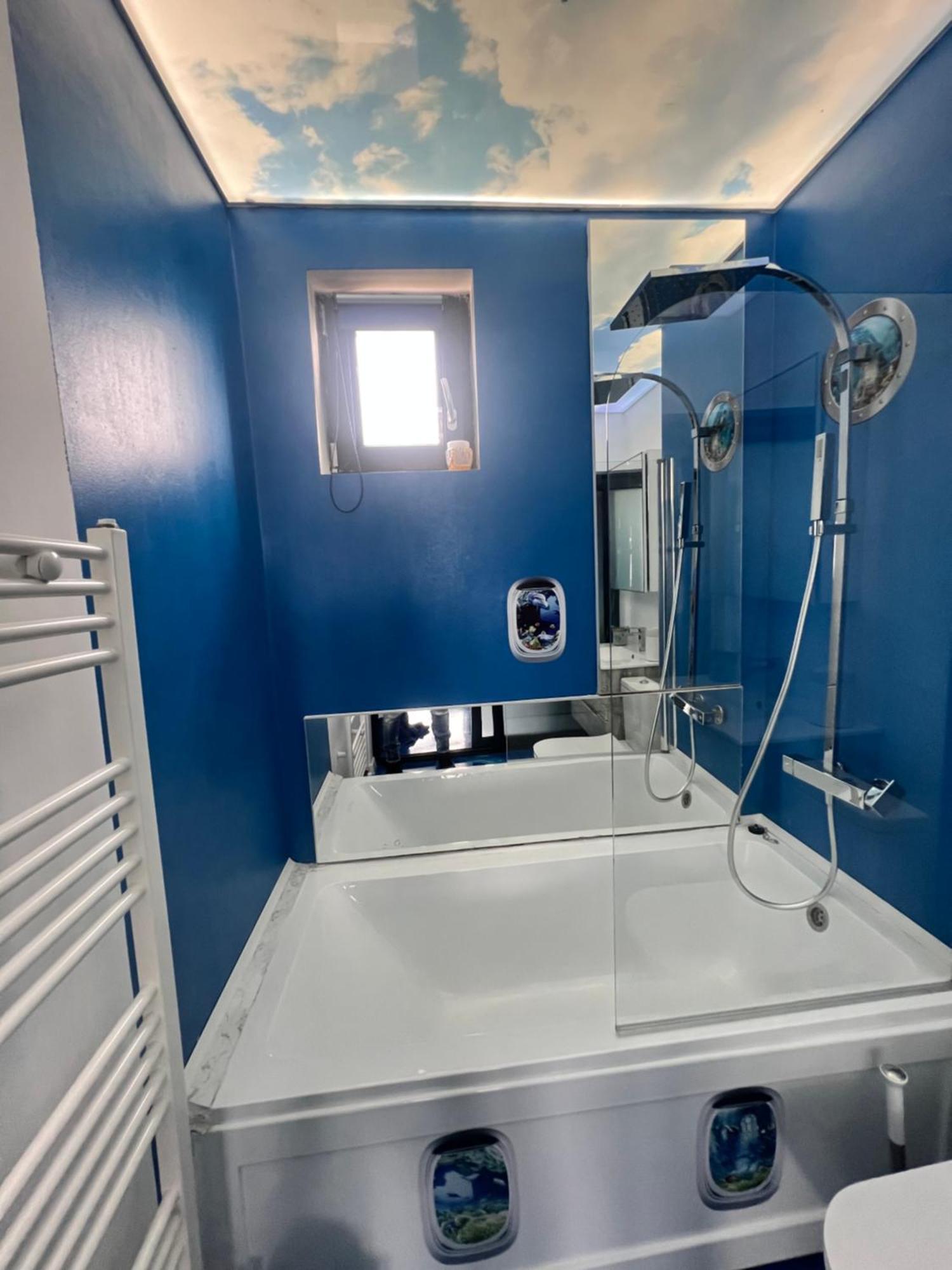 Delux Apartment Craiova Bagian luar foto