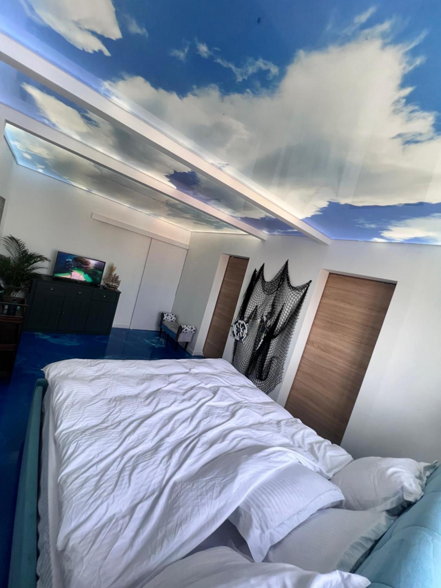 Delux Apartment Craiova Bagian luar foto