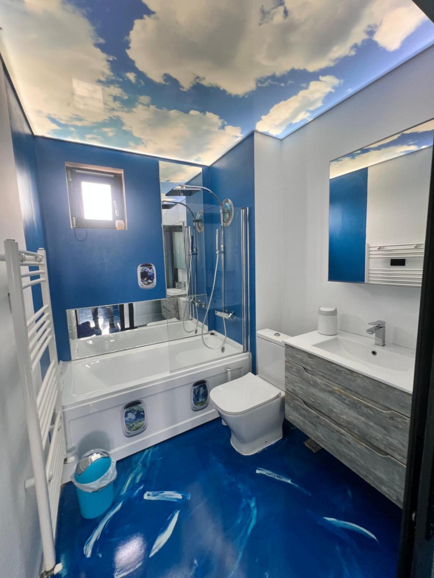 Delux Apartment Craiova Bagian luar foto