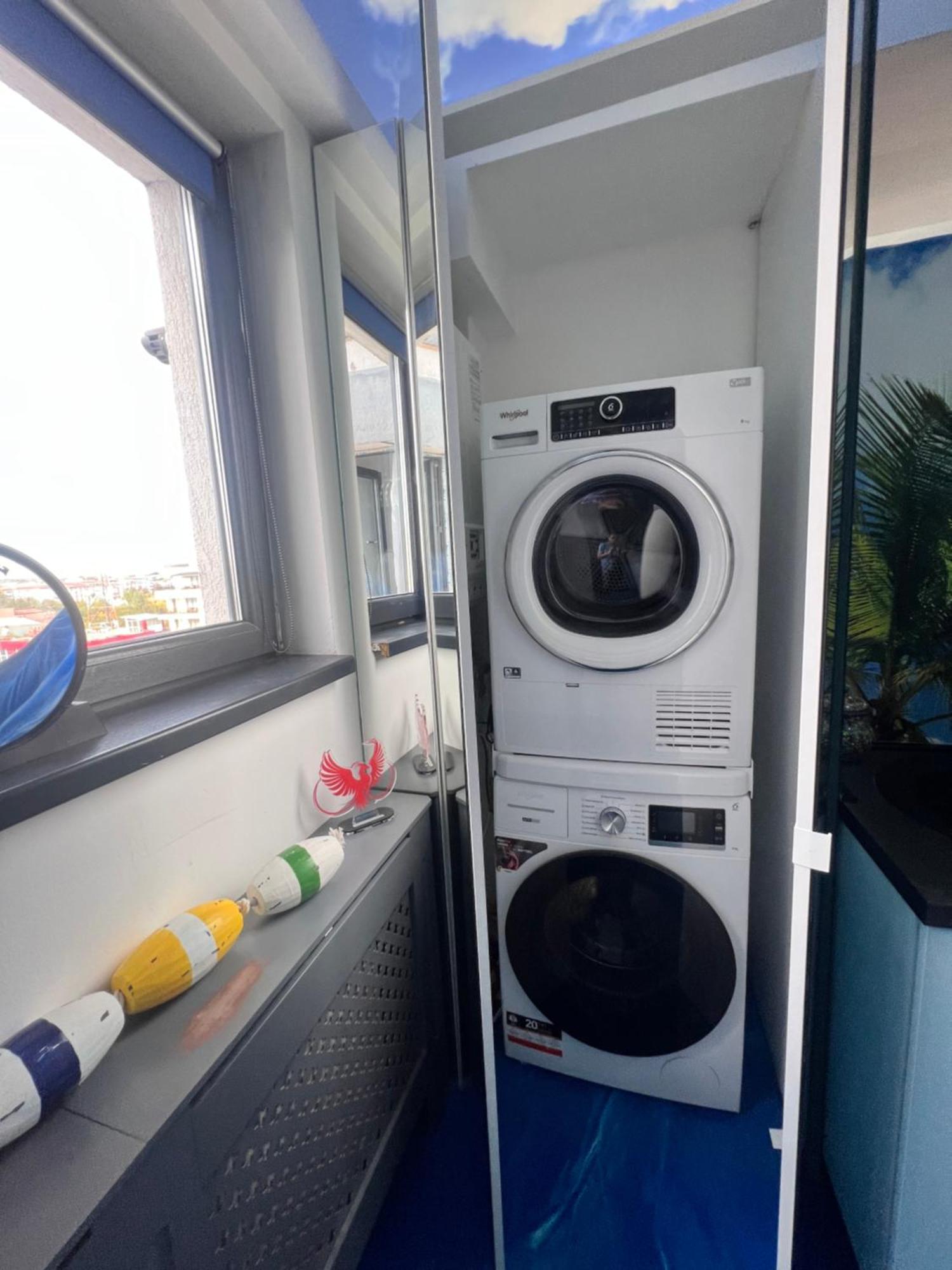 Delux Apartment Craiova Bagian luar foto