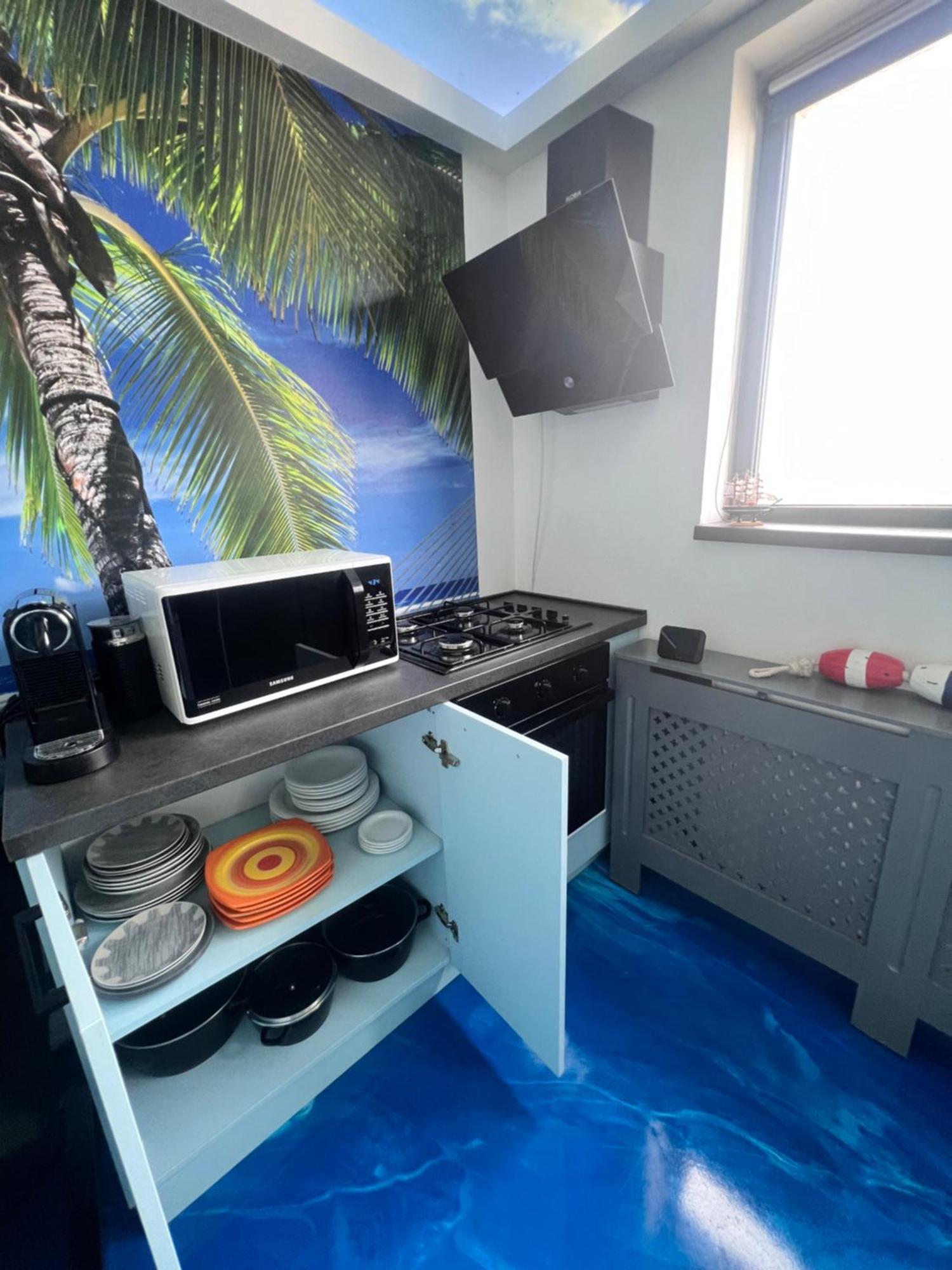 Delux Apartment Craiova Bagian luar foto